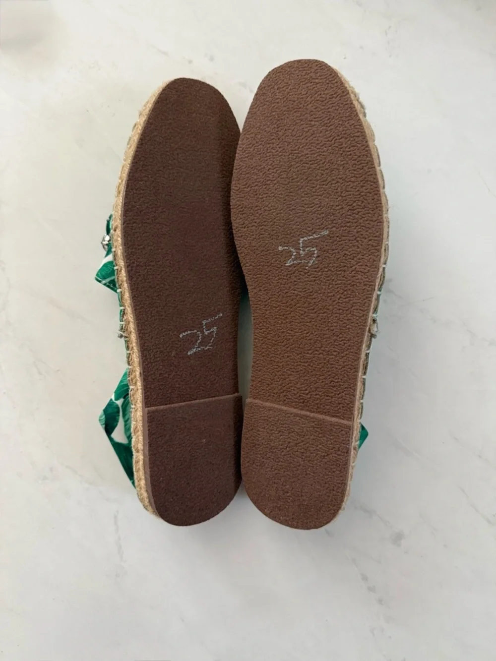 Chinese Laundry unique espadrille